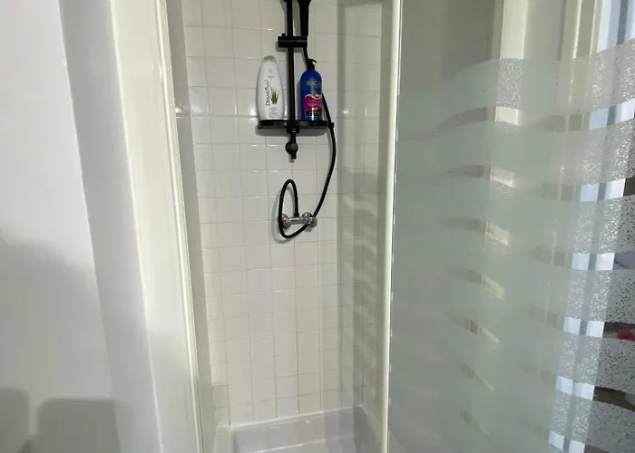 T2 - Centre - 4 Personnes * أنجير